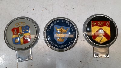 Lot 172 - 3X BADGES MUNICIPAL MOTOR CLUB,CLERICAL + CROSS KEYS