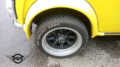 Lot 59 - 1971 AUSTIN MINI 1000