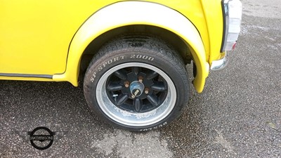 Lot 59 - 1971 AUSTIN MINI 1000