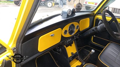 Lot 59 - 1971 AUSTIN MINI 1000