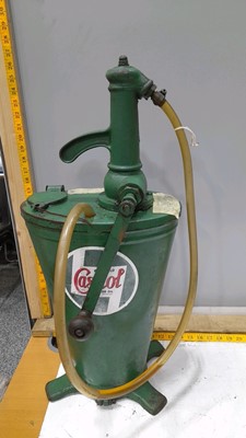 Lot 117 - GREEN CASTROL OIL PUMP