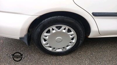 Lot 562 - 1997 MITSUBISHI CARISMA GLI