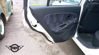 Lot 562 - 1997 MITSUBISHI CARISMA GLI