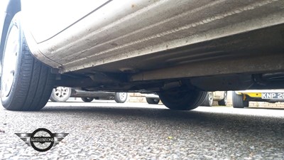 Lot 562 - 1997 MITSUBISHI CARISMA GLI