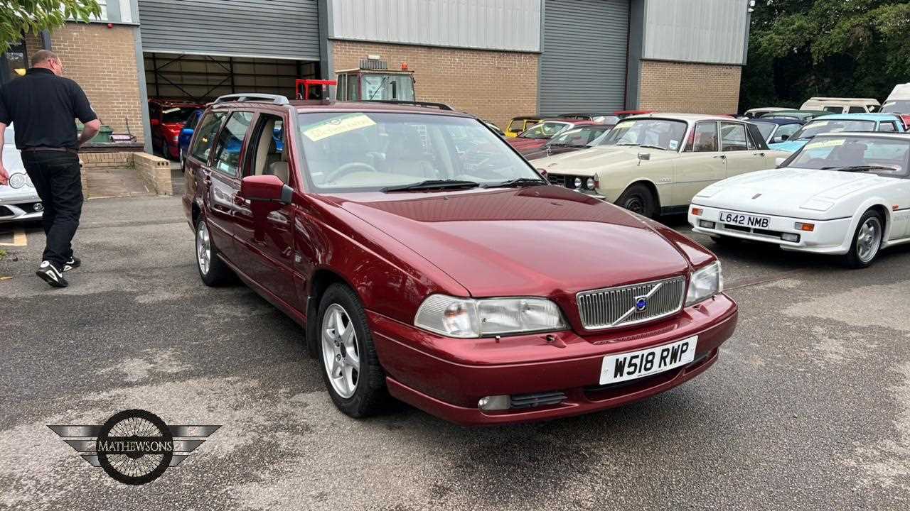 Lot 2 - 2000 VOLVO V70 D CLASSIC