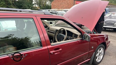 Lot 2 - 2000 VOLVO V70 D CLASSIC