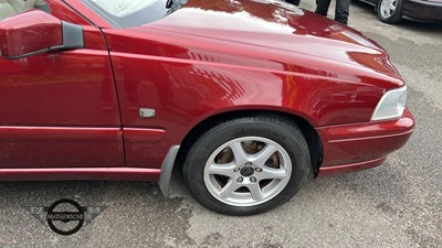 Lot 2 - 2000 VOLVO V70 D CLASSIC