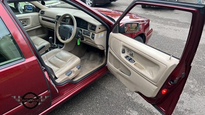 Lot 2 - 2000 VOLVO V70 D CLASSIC