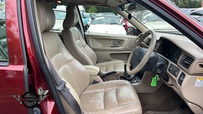 Lot 2 - 2000 VOLVO V70 D CLASSIC