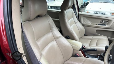 Lot 2 - 2000 VOLVO V70 D CLASSIC