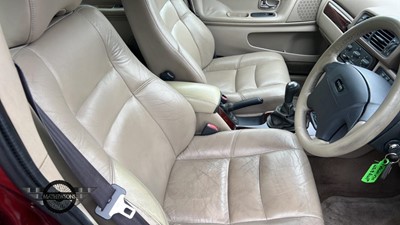 Lot 2 - 2000 VOLVO V70 D CLASSIC