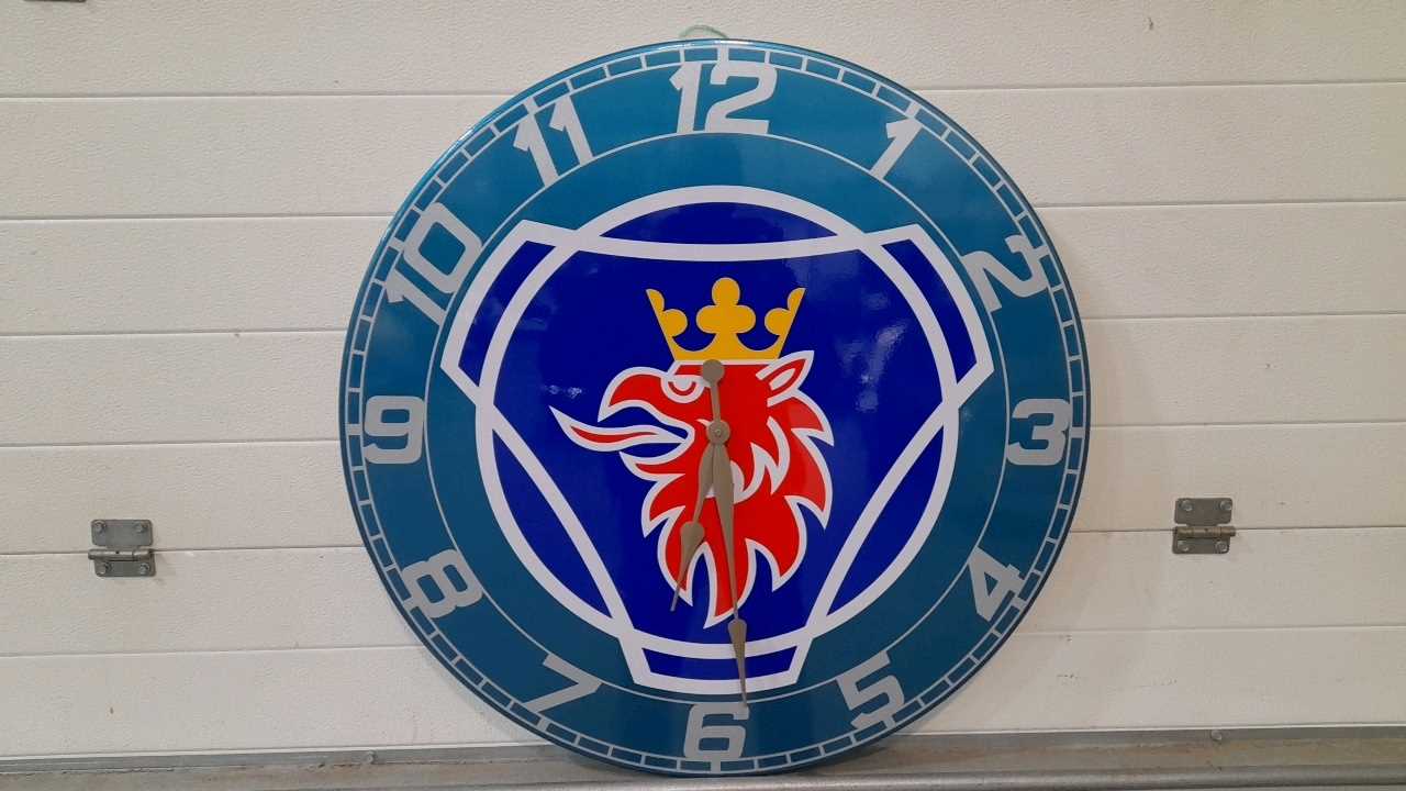 Lot 62 - HANDMADE SCANIA LOGO CLOCK 32" DIAMETER