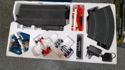 Lot 472 - 3 BOXES OF TRACK 2 SETS OF SCALEXTRIC'S