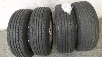 Lot 388 - MGB  SET OF 4 MINATOR 15" 5.5J ET20 WHEELS AND TYRES