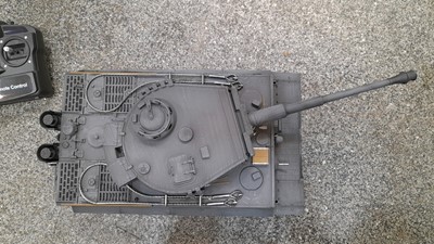 Lot 203 - REMOTE CONTROL TIGER 1/16 SCALE TANK