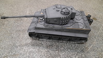 Lot 203 - REMOTE CONTROL TIGER 1/16 SCALE TANK