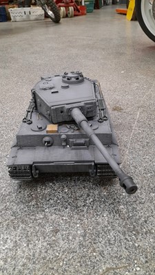 Lot 203 - REMOTE CONTROL TIGER 1/16 SCALE TANK