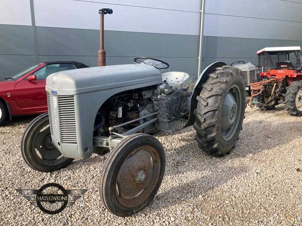 Lot 142 - CIRCA 1950 FERGUSON TE
