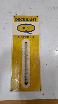 Lot 90 - DUCKHAMS MOTOR OIL THERMOMETER  14" X 5"