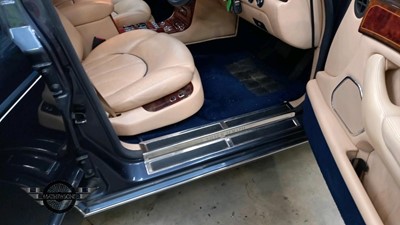 Lot 119 - 2001 ROLLS ROYCE SILVER SERAPH AUTO