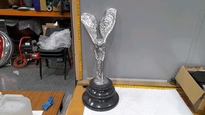 Lot 408 - LARGE SPIRIT OF ECSTACY STATUE 27" X 14" X 11"
