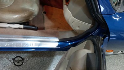 Lot 131 - 1999 JAGUAR XK8 COUPE AUTO