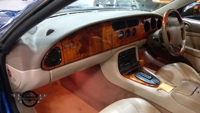 Lot 131 - 1999 JAGUAR XK8 COUPE AUTO
