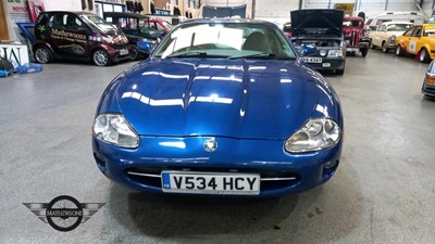 Lot 131 - 1999 JAGUAR XK8 COUPE AUTO