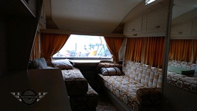 Lot 382 - 1980 CARLIGHT CARAVAN COMMANDER 152 - ALL PROCEEDS TO CHARITY