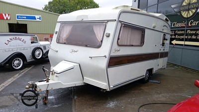 Lot 382 - 1980 CARLIGHT CARAVAN COMMANDER 152 - ALL PROCEEDS TO CHARITY
