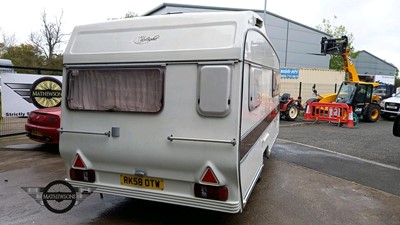 Lot 382 - 1980 CARLIGHT CARAVAN COMMANDER 152 - ALL PROCEEDS TO CHARITY