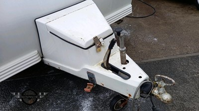 Lot 382 - 1980 CARLIGHT CARAVAN COMMANDER 152 - ALL PROCEEDS TO CHARITY