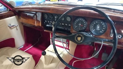 Lot 23 - 1963 JAGUAR MK II 2.4/240