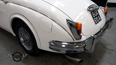 Lot 23 - 1963 JAGUAR MK II 2.4/240