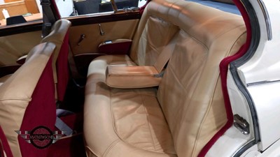 Lot 23 - 1963 JAGUAR MK II 2.4/240