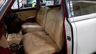 Lot 23 - 1963 JAGUAR MK II 2.4/240