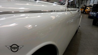 Lot 23 - 1963 JAGUAR MK II 2.4/240
