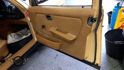 Lot 116 - 1982 MERCEDES 200