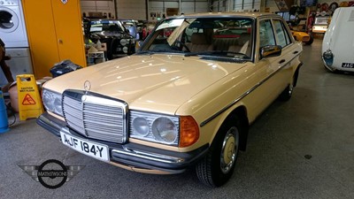 Lot 116 - 1982 MERCEDES 200