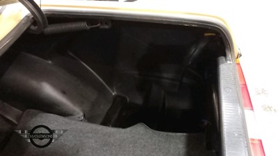 Lot 116 - 1982 MERCEDES 200