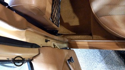 Lot 116 - 1982 MERCEDES 200