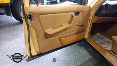 Lot 116 - 1982 MERCEDES 200