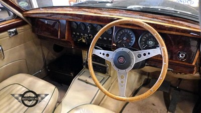 Lot 8 - 1961 JAGUAR MK II
