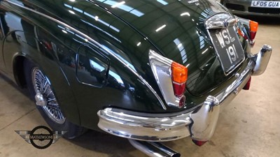 Lot 8 - 1961 JAGUAR MK II