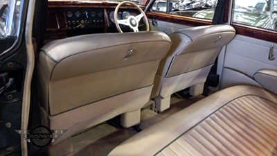 Lot 8 - 1961 JAGUAR MK II