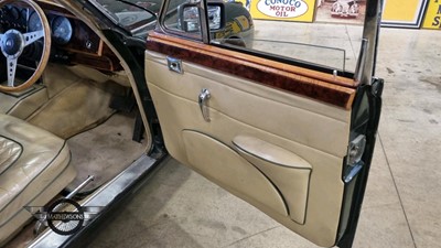 Lot 8 - 1961 JAGUAR MK II