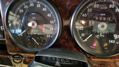 Lot 8 - 1961 JAGUAR MK II