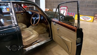 Lot 8 - 1961 JAGUAR MK II