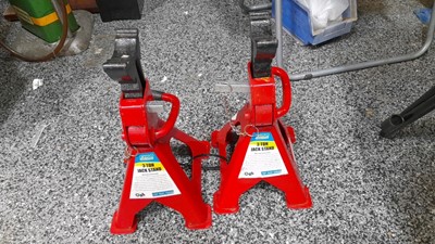 Lot 596 - PAIR OF 3 TON  AXLE STANDS
