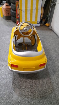 Lot 76 - CHILDS PEDAL CAR  ( YELLOW TAXI )